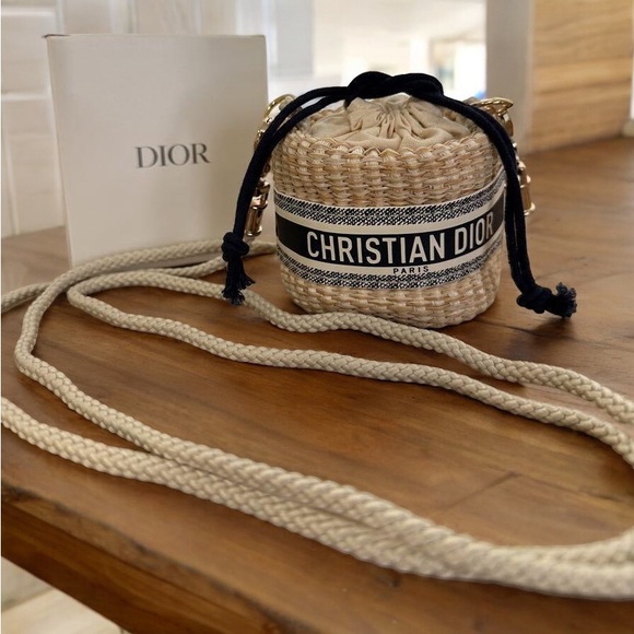 Dior Handbags - Dior raffia rattan beauty mini bucket bag